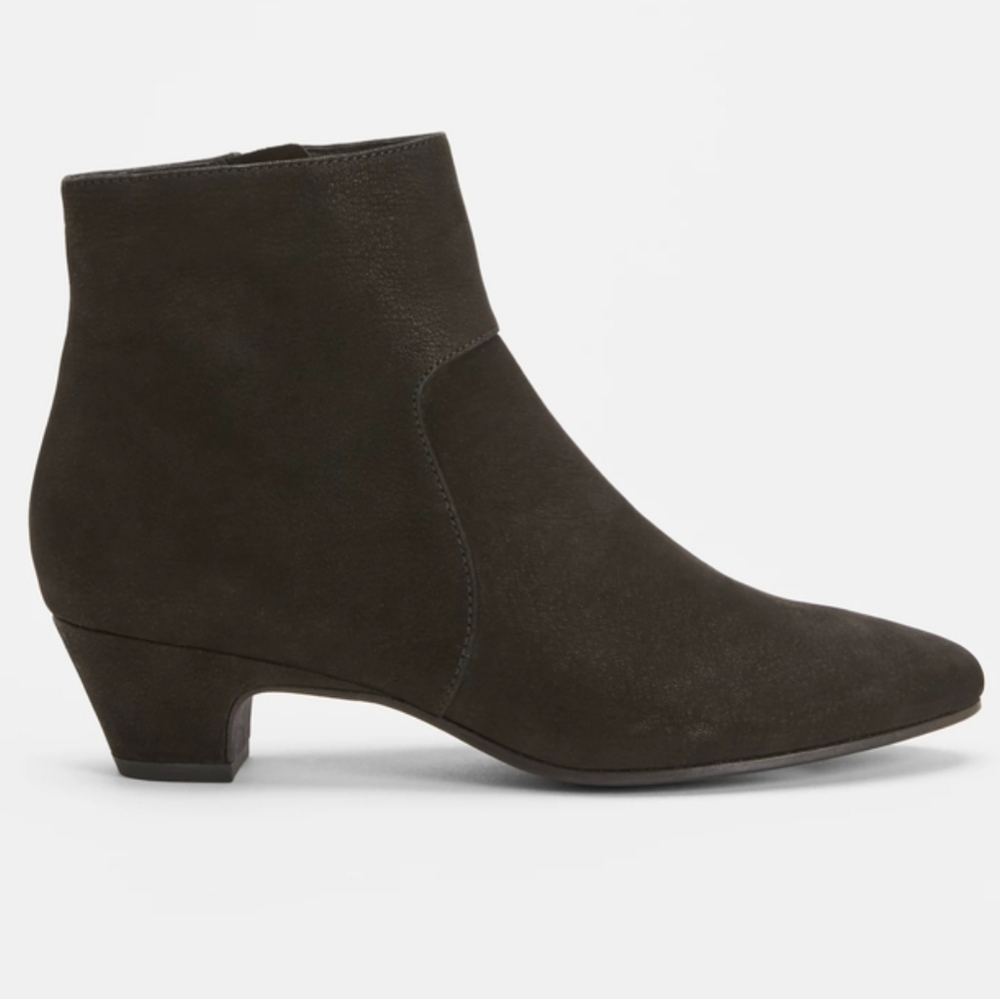 Eileen Fisher Prim black nubuck bootie sz7.5 new in box, no dust bag